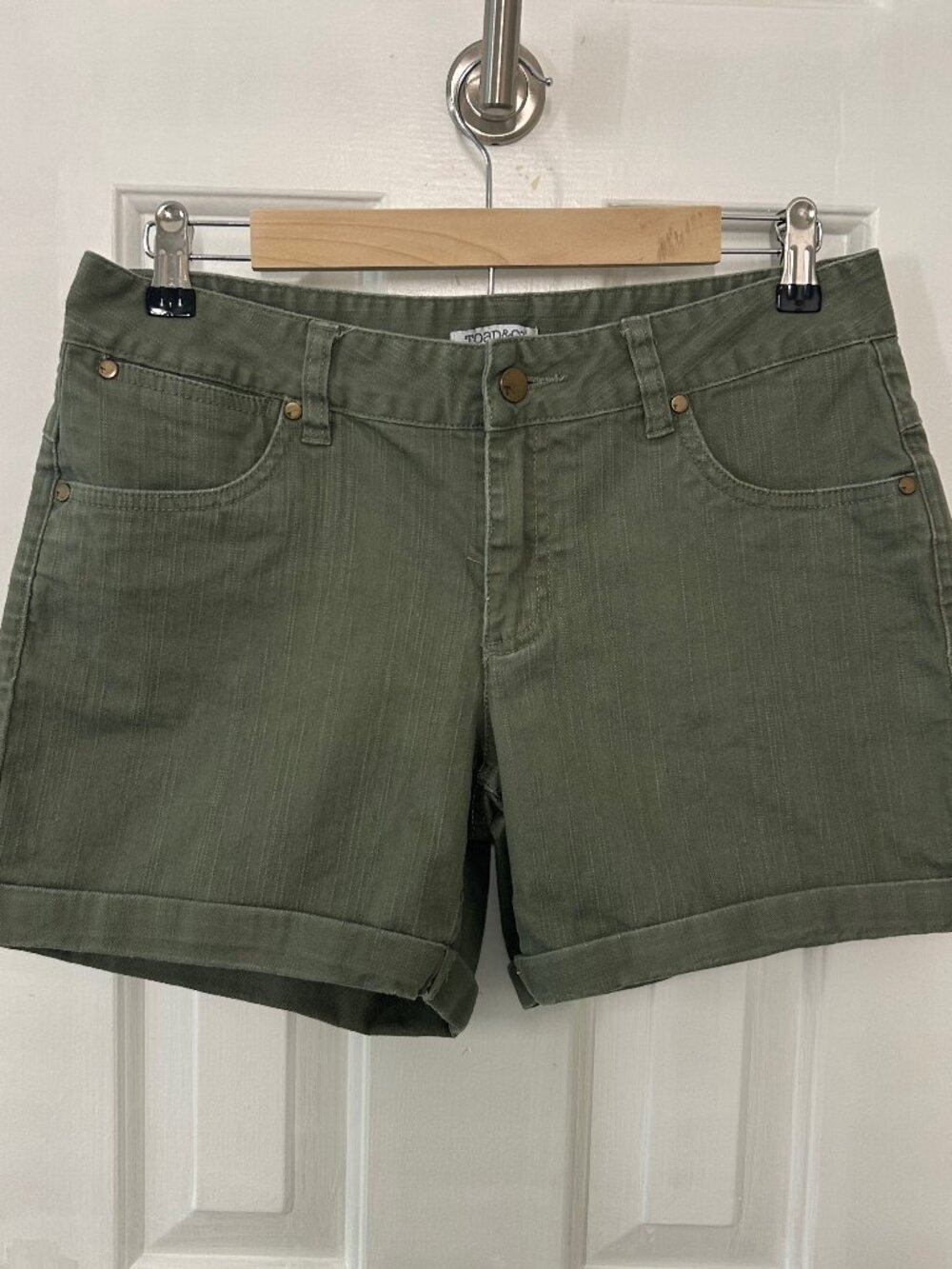 Toad and Co Size 8 Cuffed Olive Green Shorts